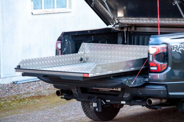 Lastsläden till Ford Ranger Raptor 2023. Här kombinerad med Almecolocket flaklock.