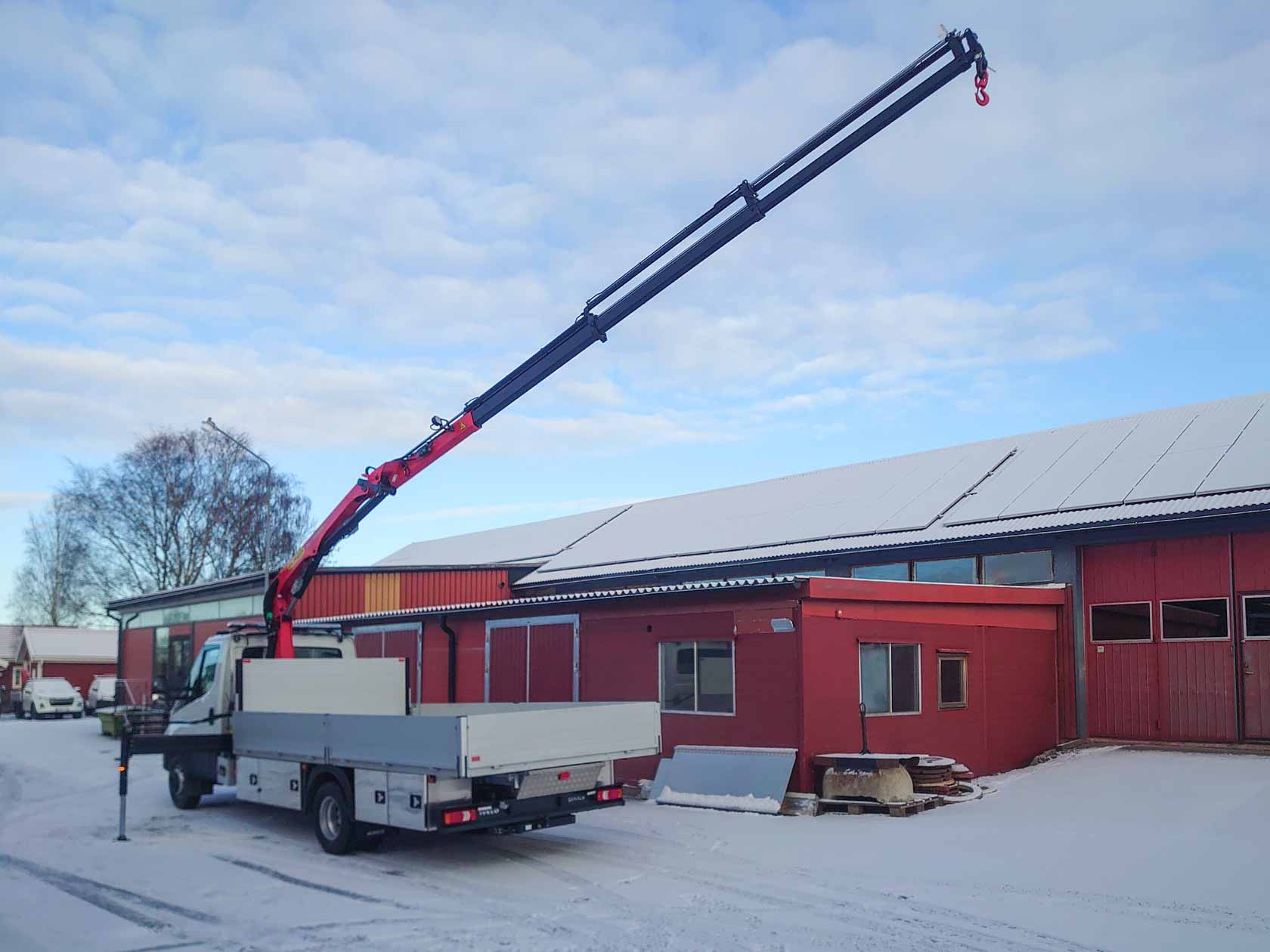 Iveco Daily 72 manuell med PTO Palfinger 7501